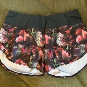 Oiselle Floral Athletic Shorts - size 8